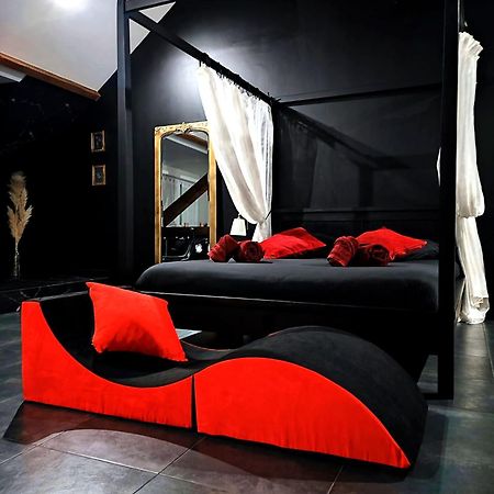 Love Room A Монтаржи Экстерьер фото